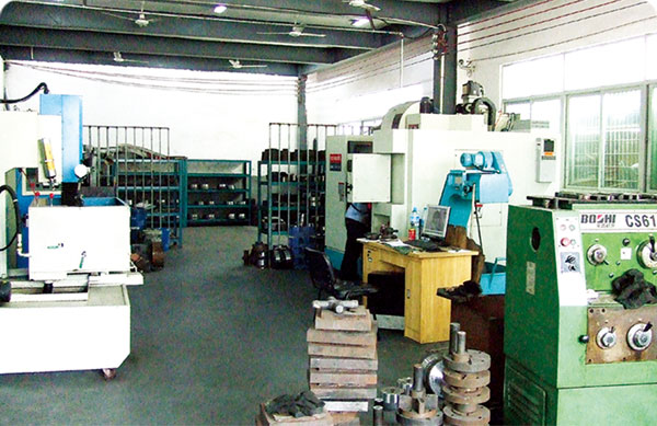 CNC Mould processing center
